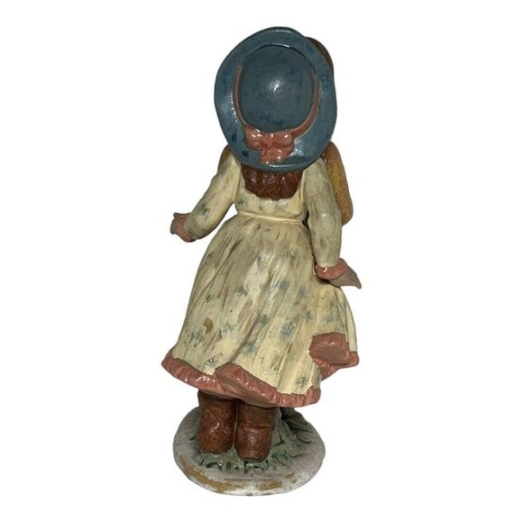 Vintage NADAL Porcelain Figurine Boy Girl  Flower Dress Bonnet  - The Kiss READ - Picture 7 of 15